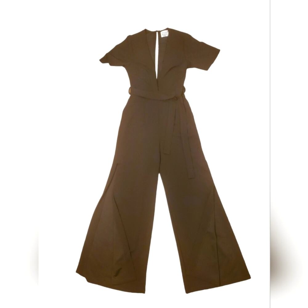 SALE! EUC Hello Molly Black Jumpsuit with Leg Slits and Deep V neck Sz 4